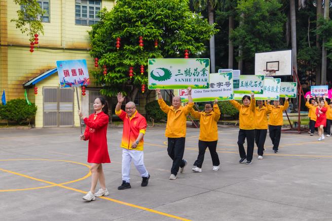 A6004702FC02DB5B7177338471C6471C.jpg A6004702FC02DB5B7177338471C6471C.jpg