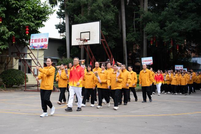 NIE_2820.jpg NIE_2820.jpg