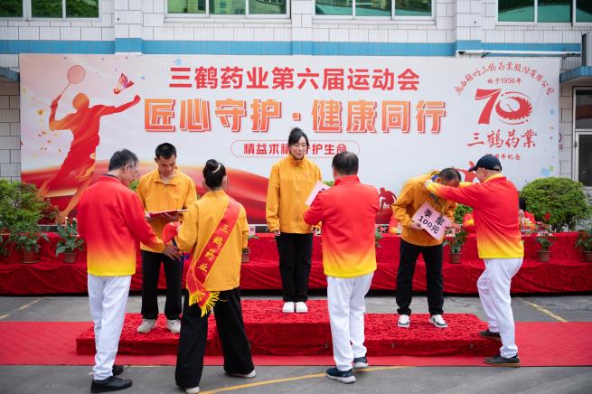 DSC_1044.jpg DSC_1044.jpg