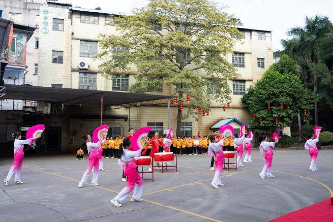 NIE_3084.jpg NIE_3084.jpg