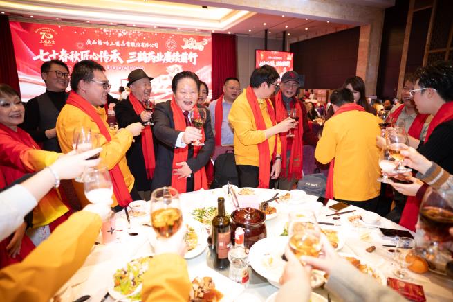 DSC_1185.jpg DSC_1185.jpg